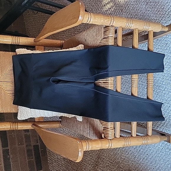 Offline by Aerie leggings, gray pair, size S, black pair, size S, listing for 1 - Picture 3 of 13